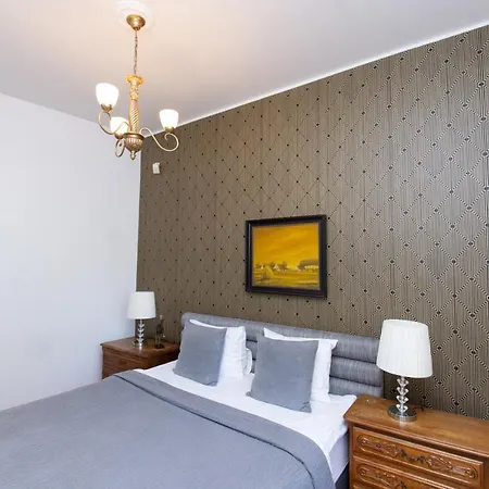 شقة Old Town 3 Bedroom تالين