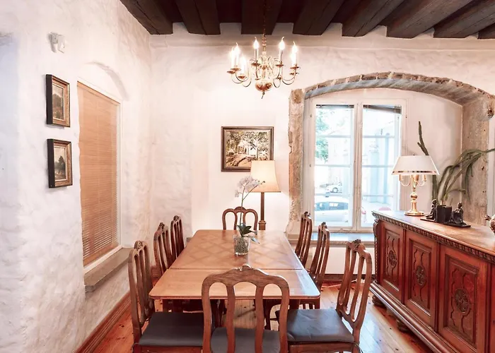 Appartement Old Town 3 Bedroom *